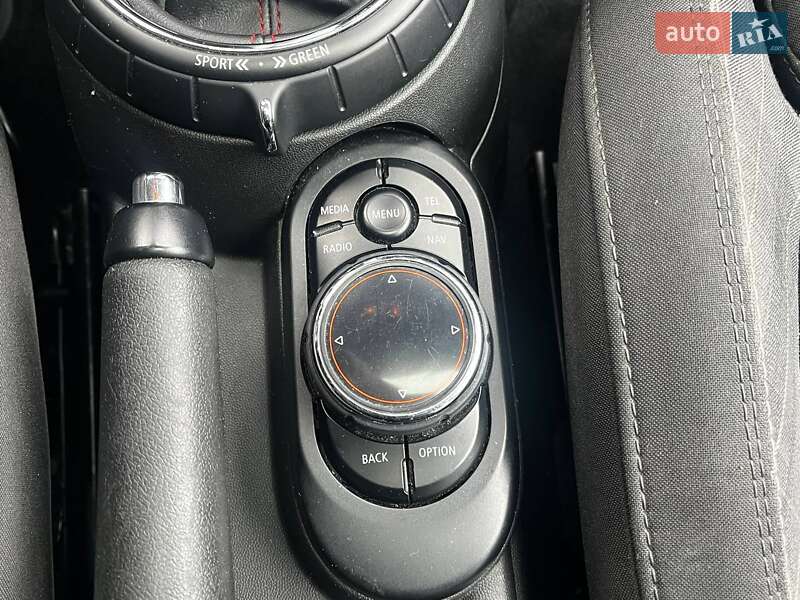 Хэтчбек MINI Cooper 2014 в Киеве