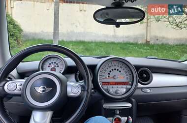 Хэтчбек MINI Cooper 2009 в 