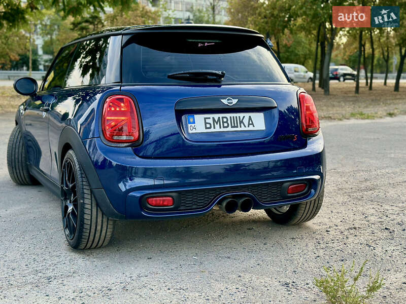 Хэтчбек MINI Cooper 2015 в Днепре