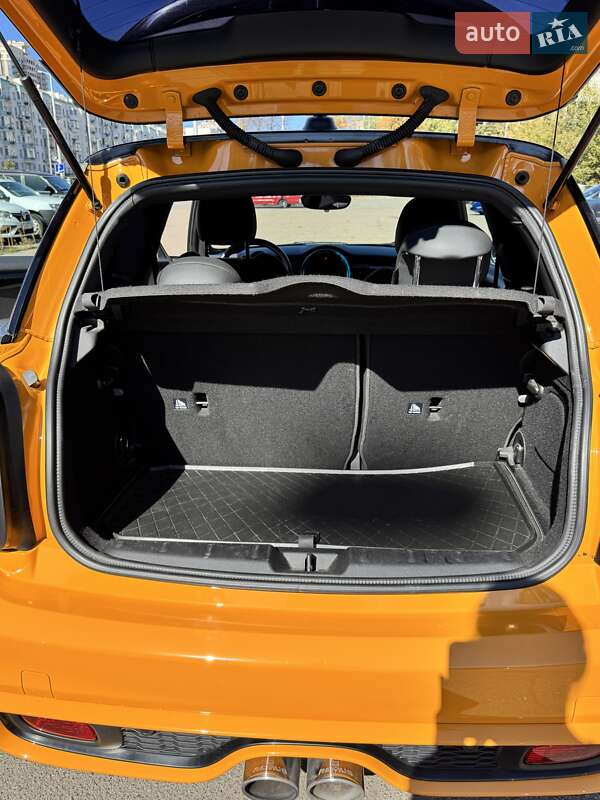 Хэтчбек MINI Cooper 2014 в Киеве