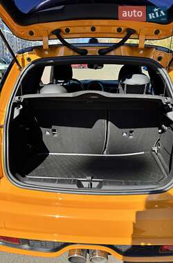 Хетчбек MINI Cooper 2014 в 