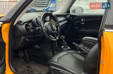 Хэтчбек MINI Cooper 2014 в 