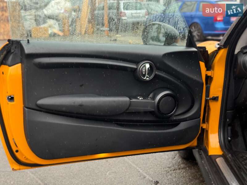 Хэтчбек MINI Cooper 2014 в Киеве