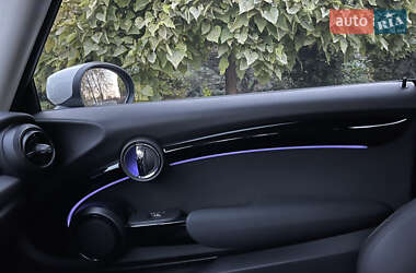 Хетчбек MINI Cooper 2022 в 