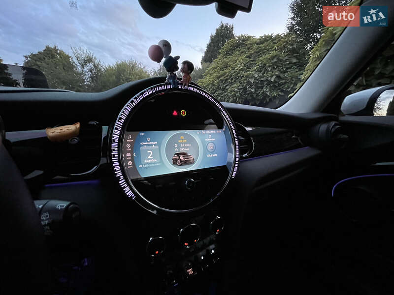 Хэтчбек MINI Cooper 2022 в Запорожье