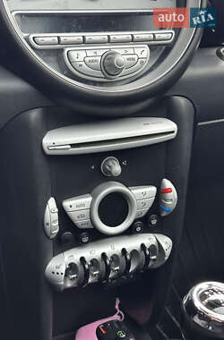 Хэтчбек MINI Cooper 2010 в 