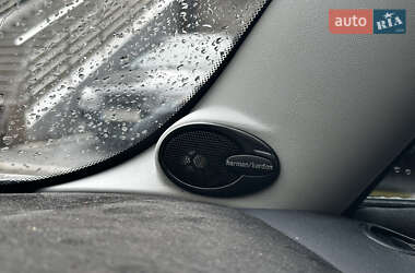 Хэтчбек MINI Cooper 2010 в 