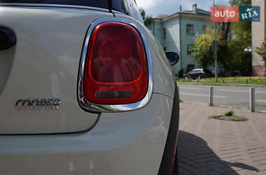Хэтчбек MINI Cooper 2017 в 
