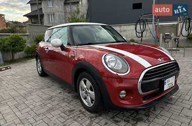 Хэтчбек MINI Cooper 2015 в 