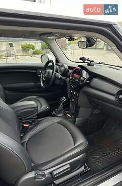 Хэтчбек MINI Cooper 2015 в 