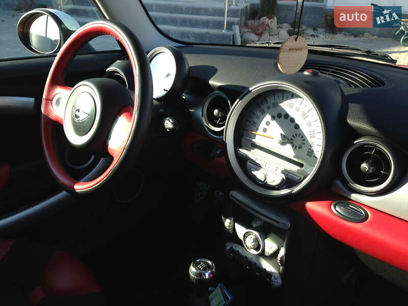 Хэтчбек MINI Cooper 2008 в Кривом Роге
