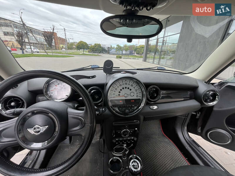 Хетчбек MINI Cooper 2010 в Ужгороді