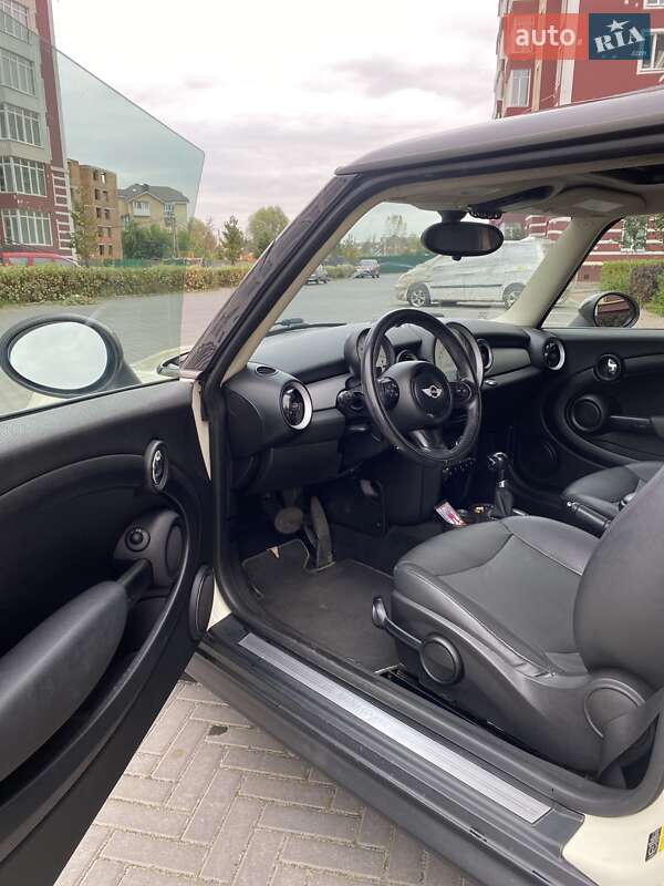 Хэтчбек MINI Cooper 2012 в Киеве