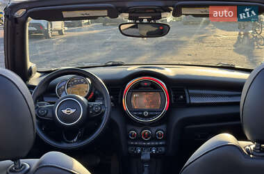 Хетчбек MINI Cooper 2016 в 