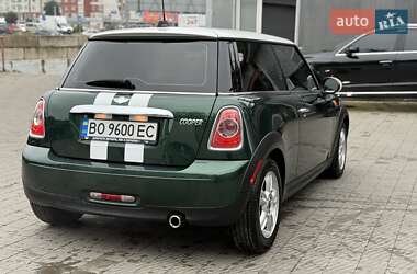 Хетчбек MINI Cooper 2011 в 