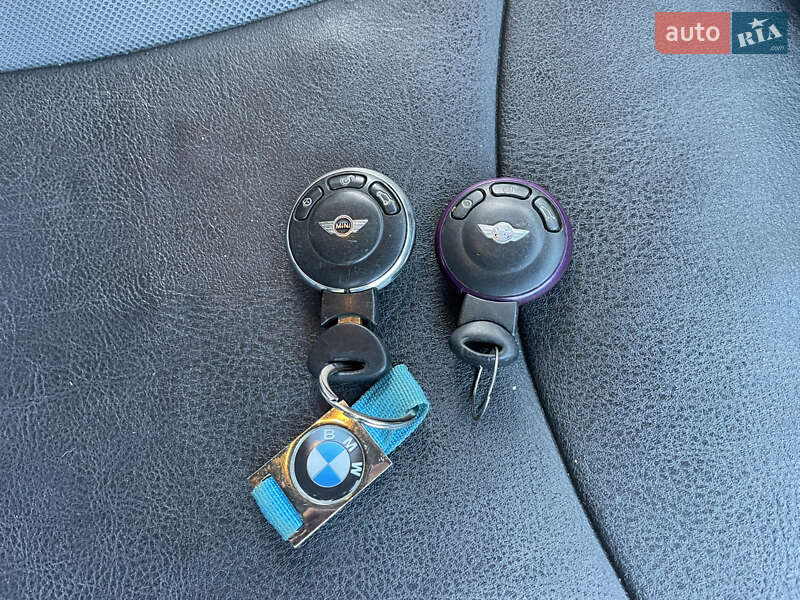 Хэтчбек MINI Cooper 2010 в Киеве