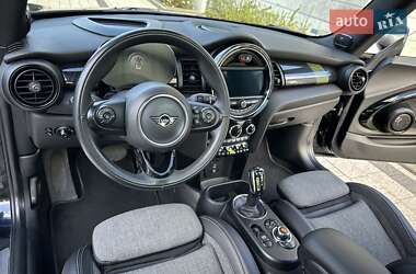 Хетчбек MINI Cooper 2020 в 
