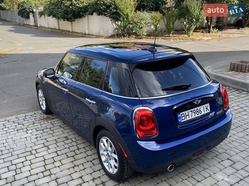 Хэтчбек MINI Cooper 2017 в Одессе