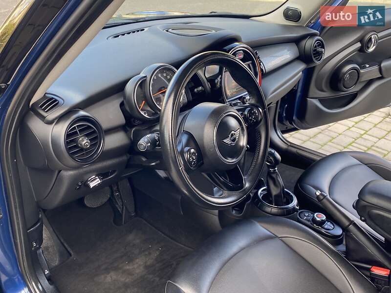 Хэтчбек MINI Cooper 2017 в Одессе