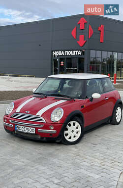 Хэтчбек MINI Cooper 2002 в Золочеве