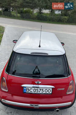 Хетчбек MINI Cooper 2002 в 