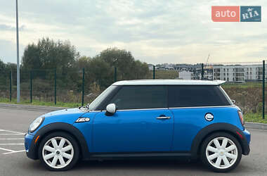 Хэтчбек MINI Cooper 2008 в 