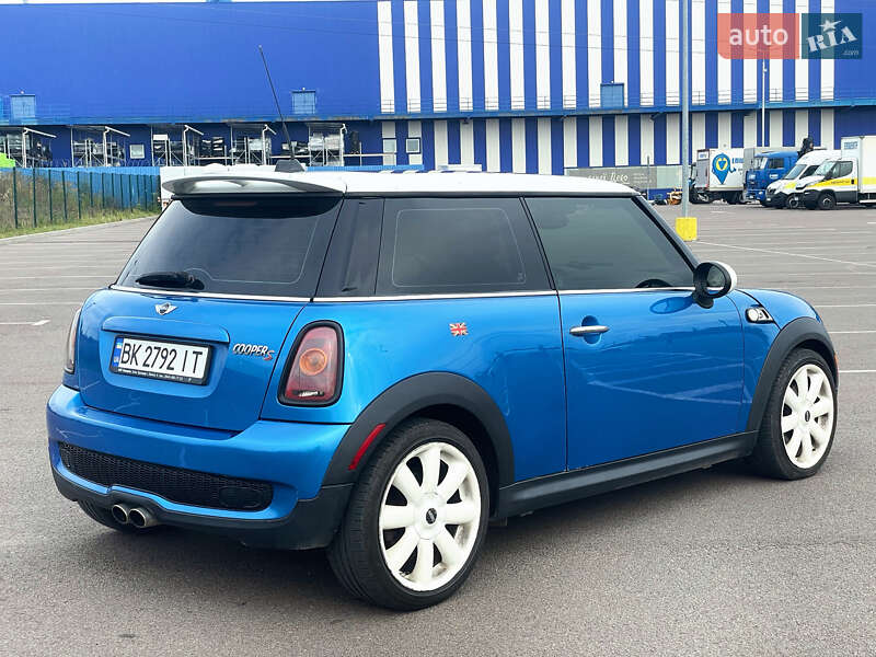 Хэтчбек MINI Cooper 2008 в Ровно