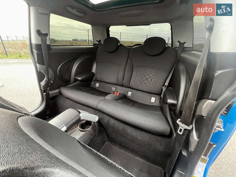 Хэтчбек MINI Cooper 2008 в Ровно