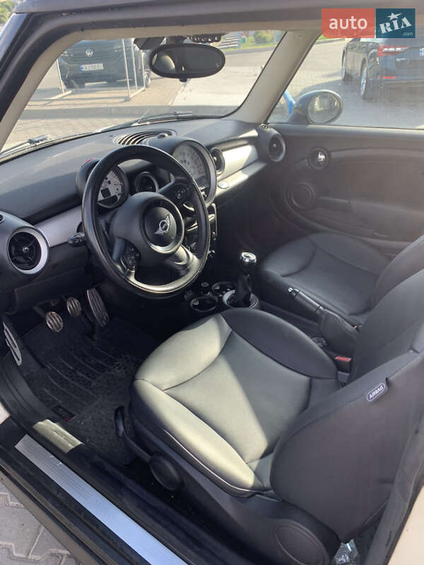 Хетчбек MINI Cooper 2012 в Києві фото 9 Хетчбек MINI Cooper 2012 в Києві