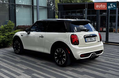 Хэтчбек MINI Cooper 2019 в 