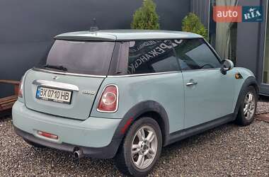 Хэтчбек MINI Cooper 2013 в 