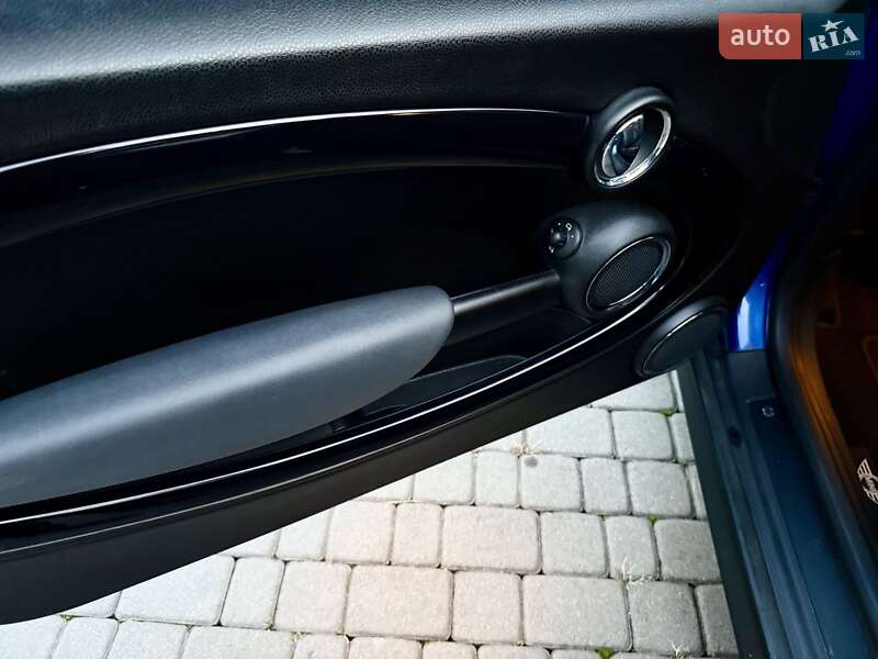 Хэтчбек MINI Cooper 2008 в Солотвине