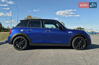Хэтчбек MINI Cooper 2020 в 