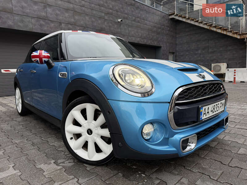 Хетчбек MINI Cooper 2017 в Києві