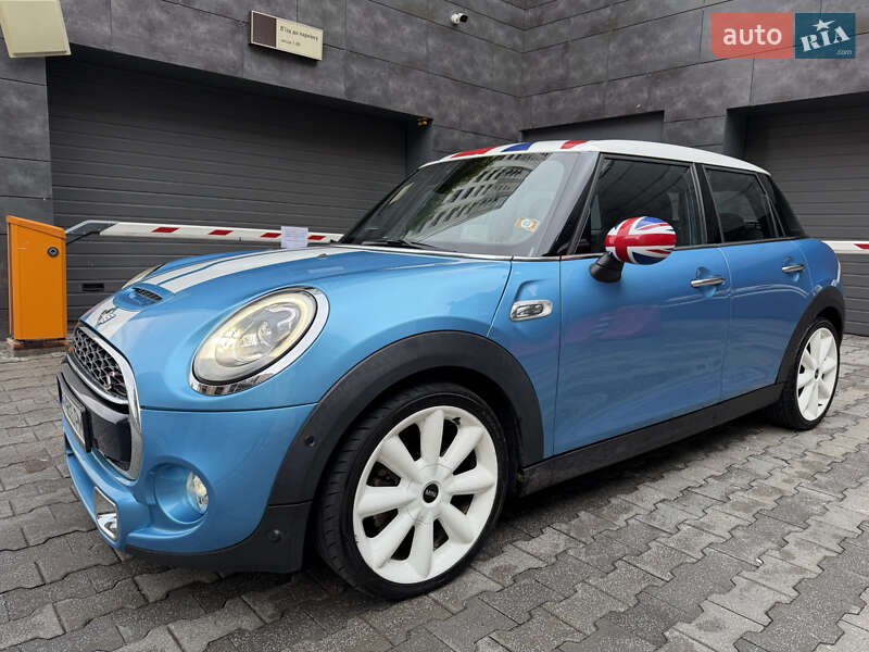 Хетчбек MINI Cooper 2017 в Києві