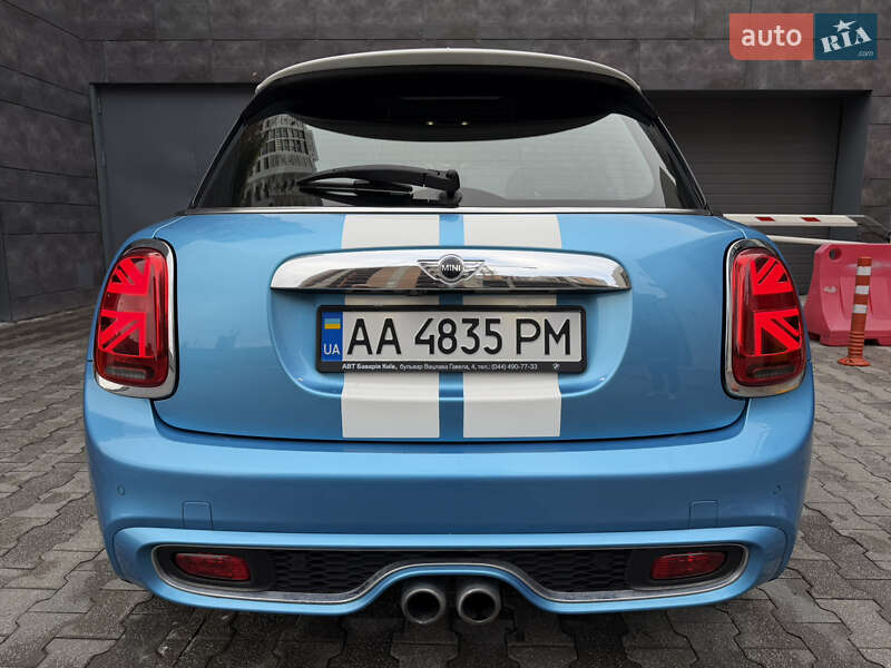 Хетчбек MINI Cooper 2017 в Києві