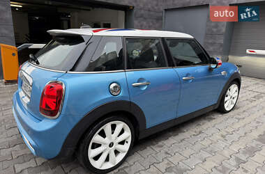 Хэтчбек MINI Cooper 2017 в 
