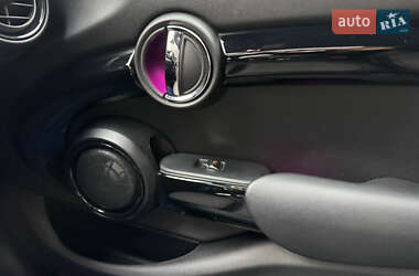 Хэтчбек MINI Cooper 2017 в 