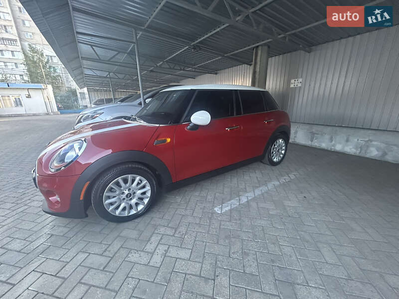 Хэтчбек MINI Cooper 2016 в Николаеве