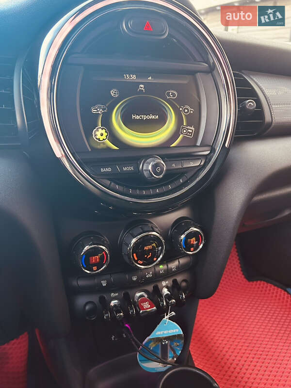 Хэтчбек MINI Cooper 2016 в Николаеве