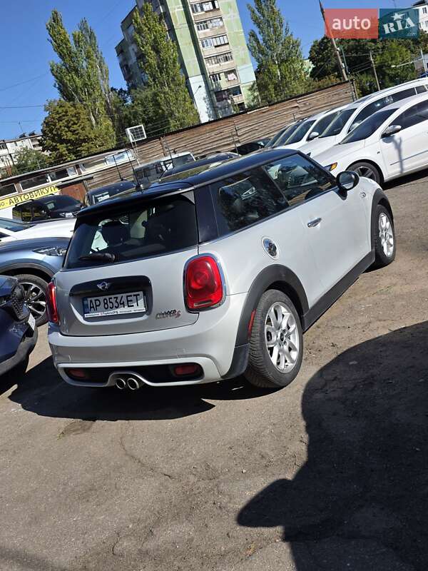 Хетчбек MINI Cooper 2014 в Запоріжжі
