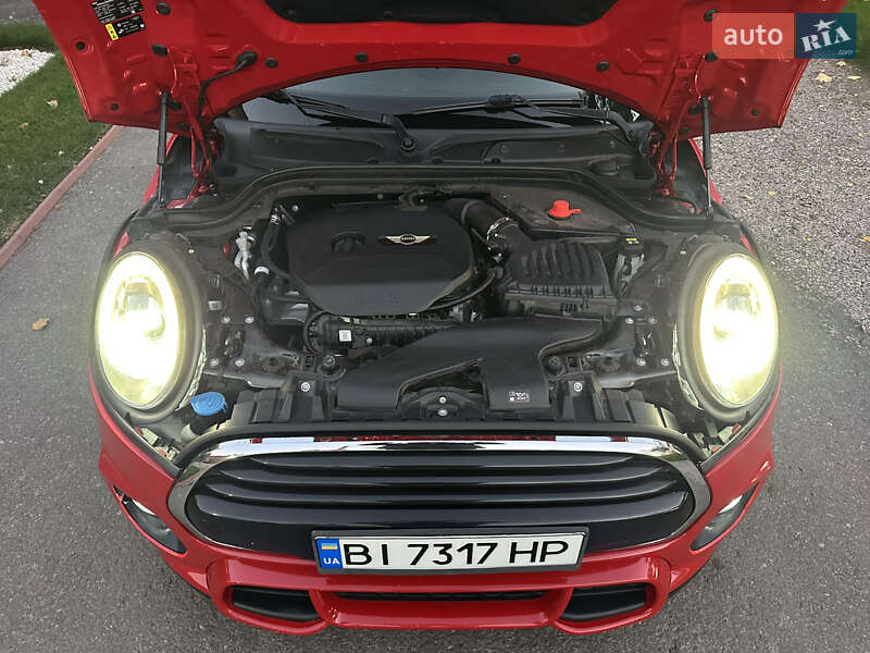 Хэтчбек MINI Cooper 2017 в Полтаве