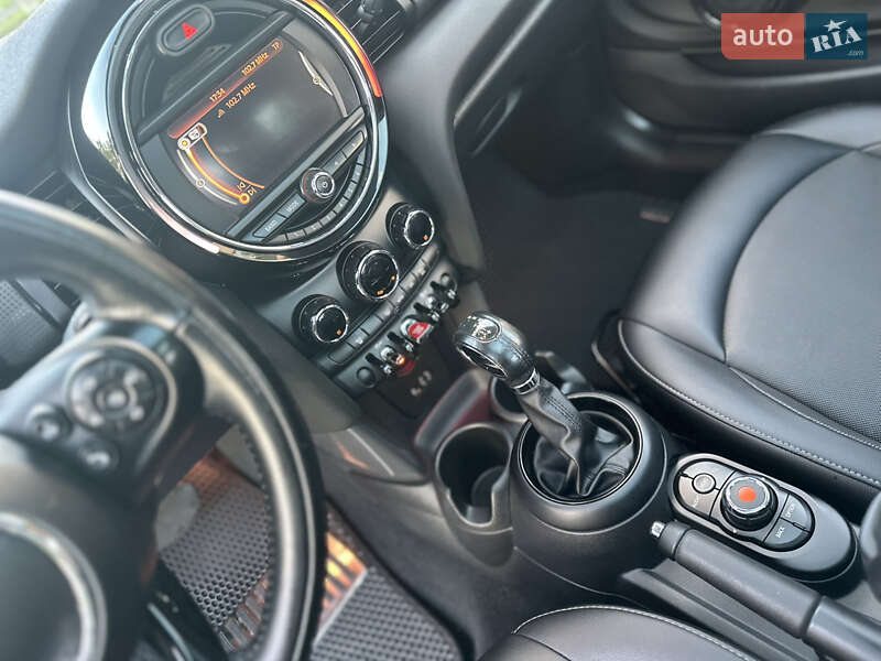 Хэтчбек MINI Cooper 2017 в Полтаве