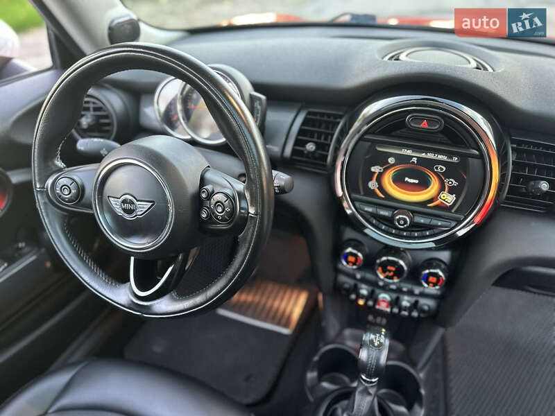 Хэтчбек MINI Cooper 2017 в Полтаве