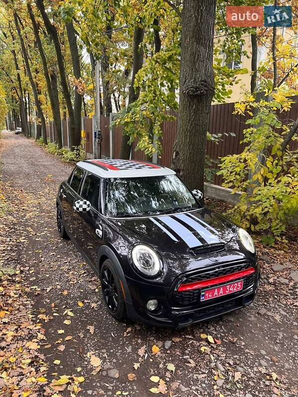 Хэтчбек MINI Cooper 2015 в 