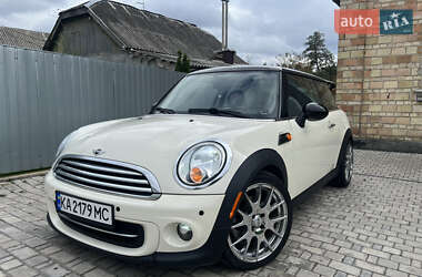 Хетчбек MINI Cooper 2012 в 