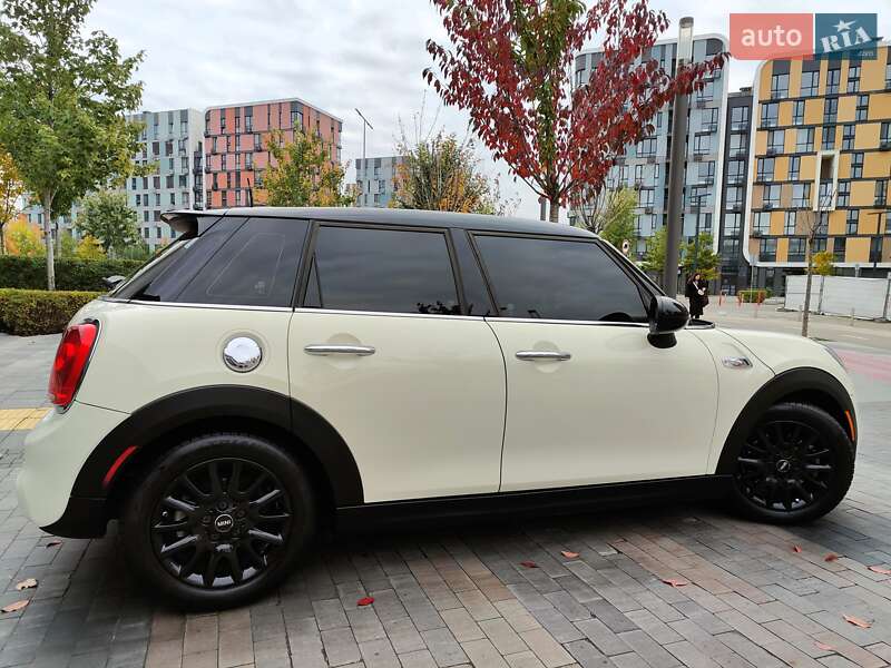 Хетчбек MINI Cooper 2017 в Києві фото 25 Хетчбек MINI Cooper 2017 в Києві