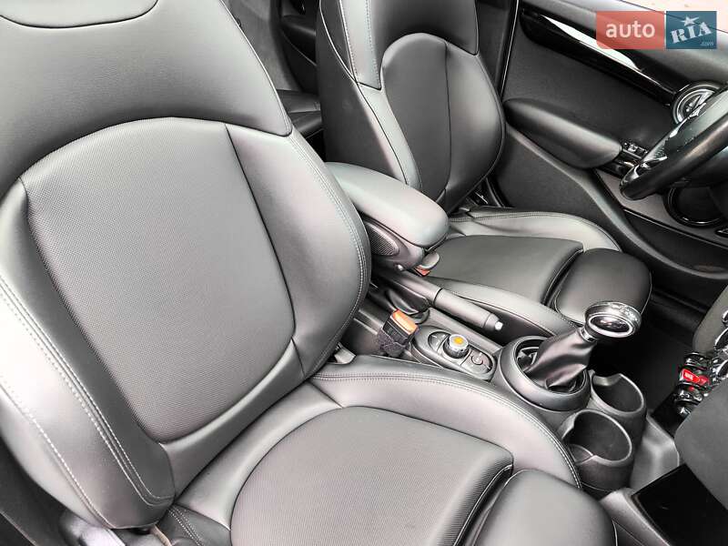 Хетчбек MINI Cooper 2017 в Києві фото 56 Хетчбек MINI Cooper 2017 в Києві