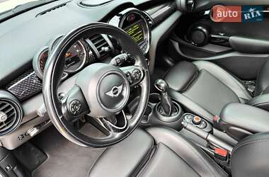 Хэтчбек MINI Cooper 2017 в 