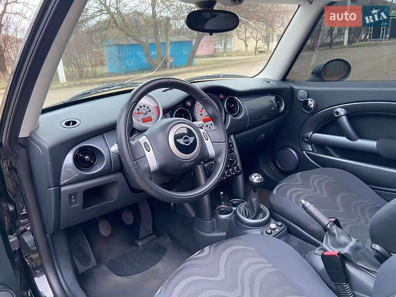 Хетчбек MINI Cooper 2003 в Одесі фото 5 Хетчбек MINI Cooper 2003 в Одесі